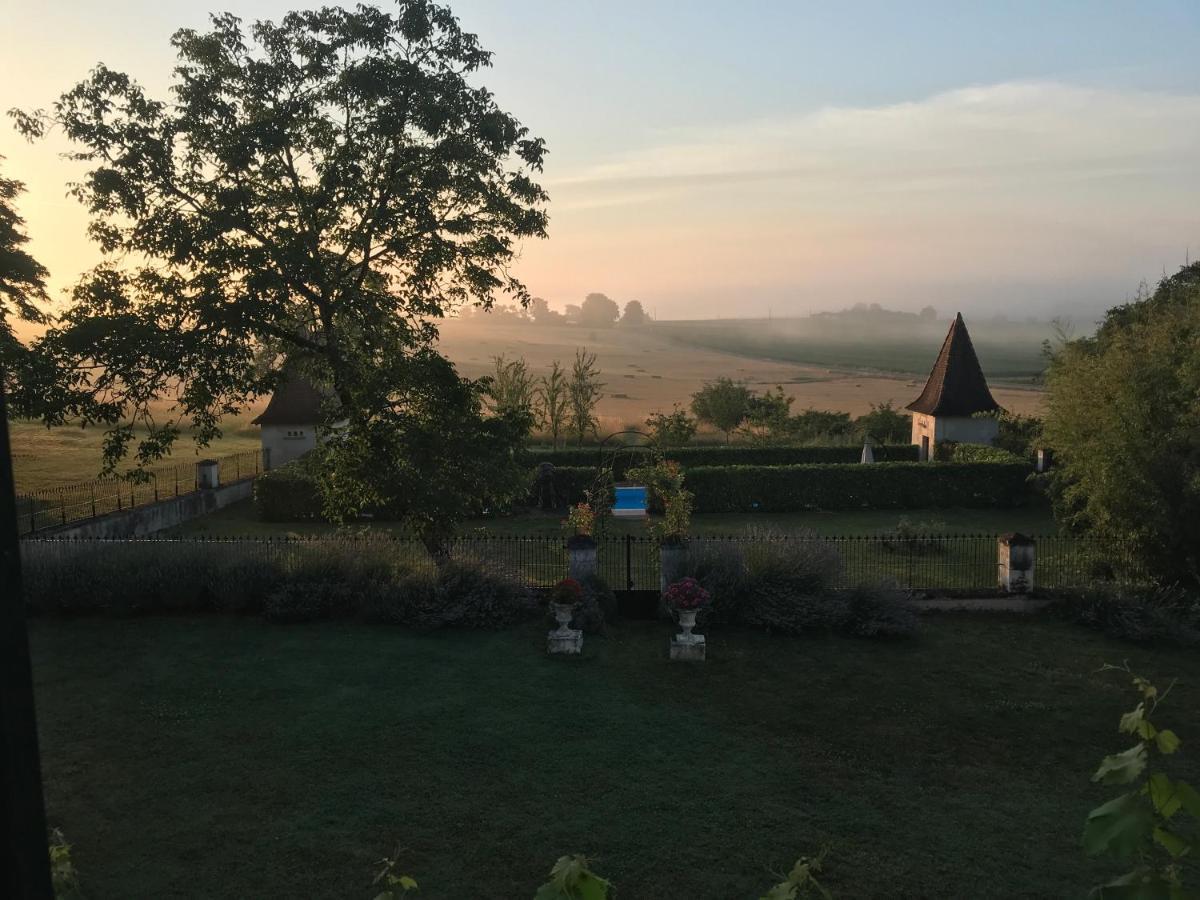 Bed and Breakfast Le Manoir De Nabinaud Экстерьер фото