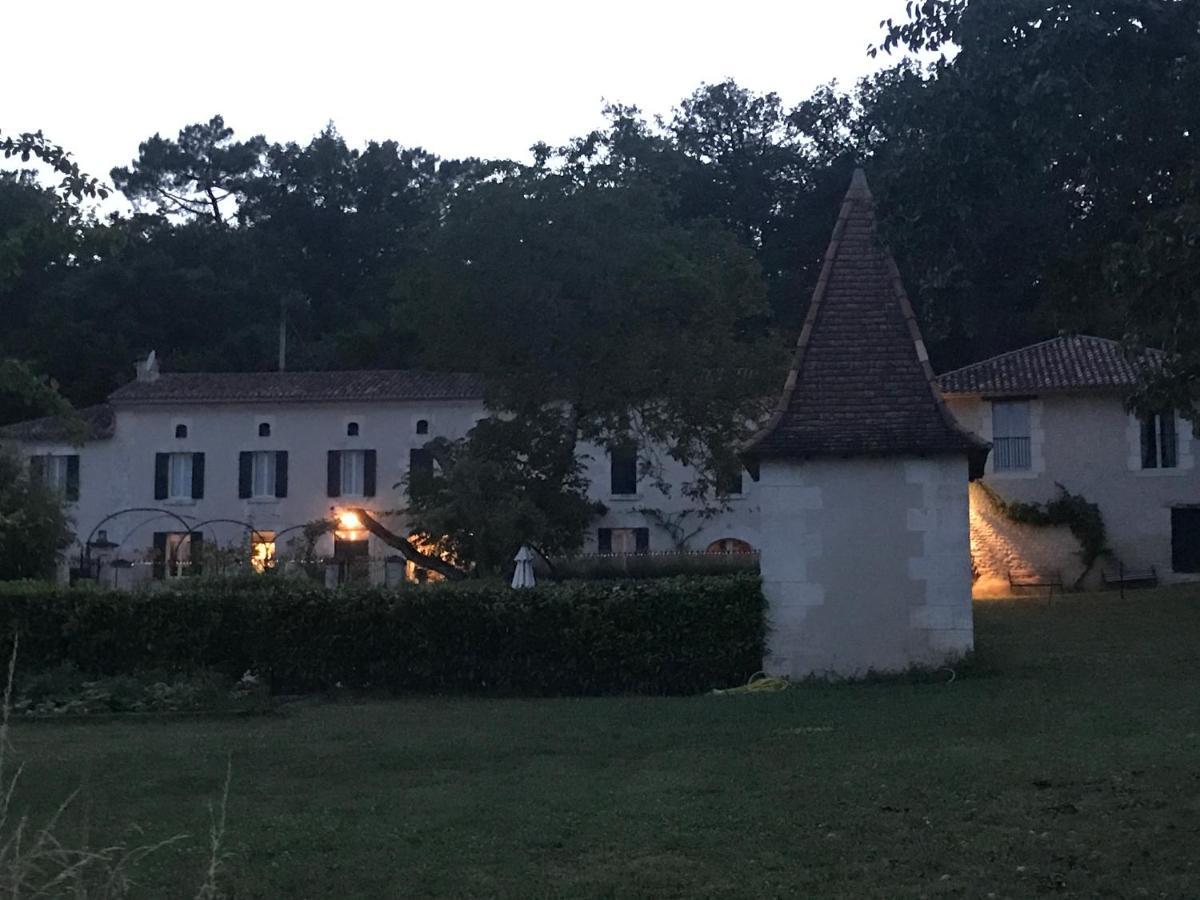 Bed and Breakfast Le Manoir De Nabinaud Экстерьер фото